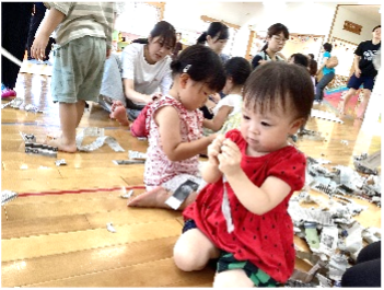新聞紙遊び